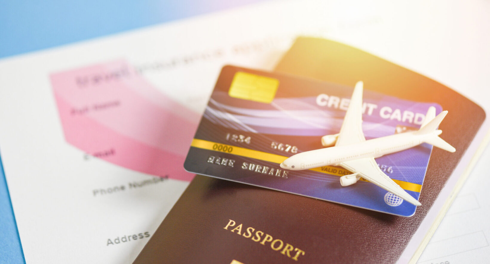 データ活用の事例まとめ~クレジットカード・新聞メディア・航空の3業界に学ぶ「データの活かし方」と始め方~